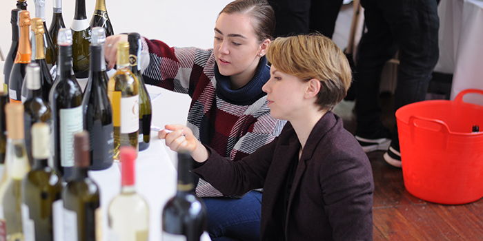 London Wine Competition - Judges at the Packaging Display