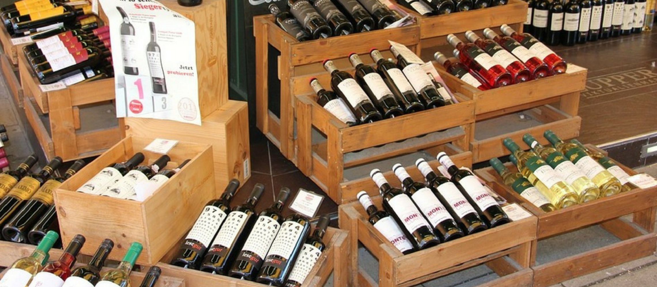 Photo for: What do Consumers Look for While Choosing Wine?